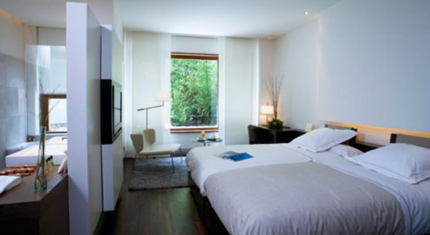 Parador De Alcalá de Henares Екстериор снимка