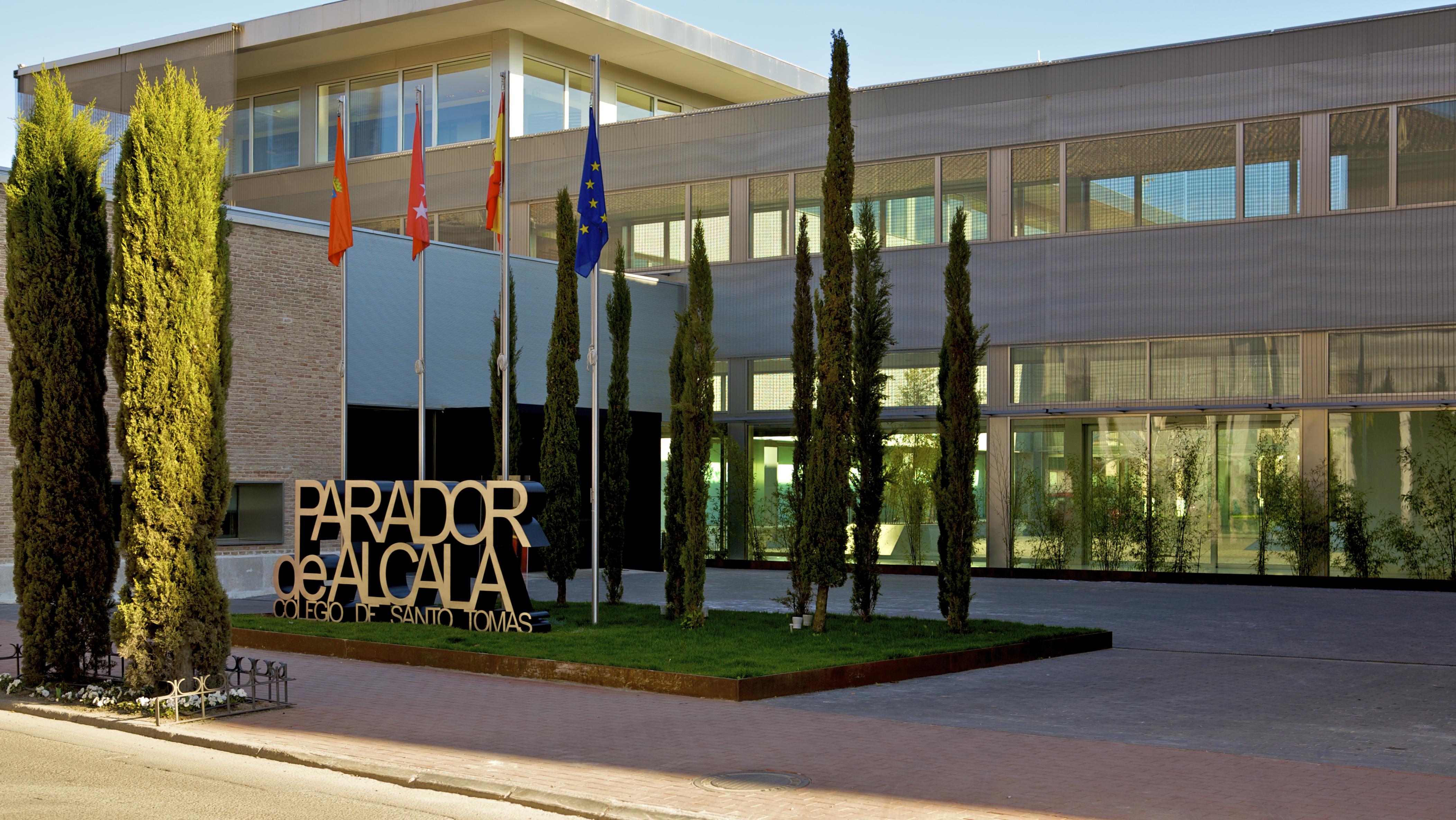 Parador De Alcalá de Henares Екстериор снимка
