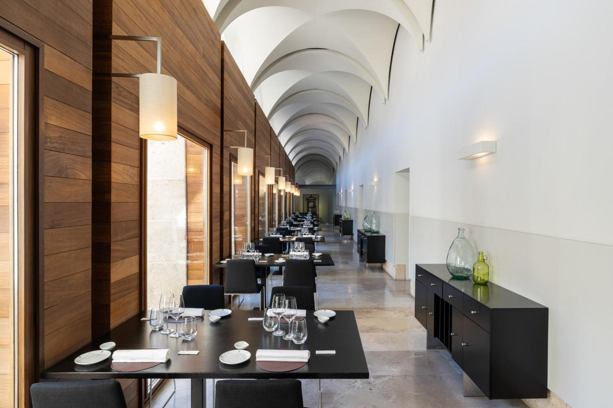 Parador De Alcalá de Henares Екстериор снимка