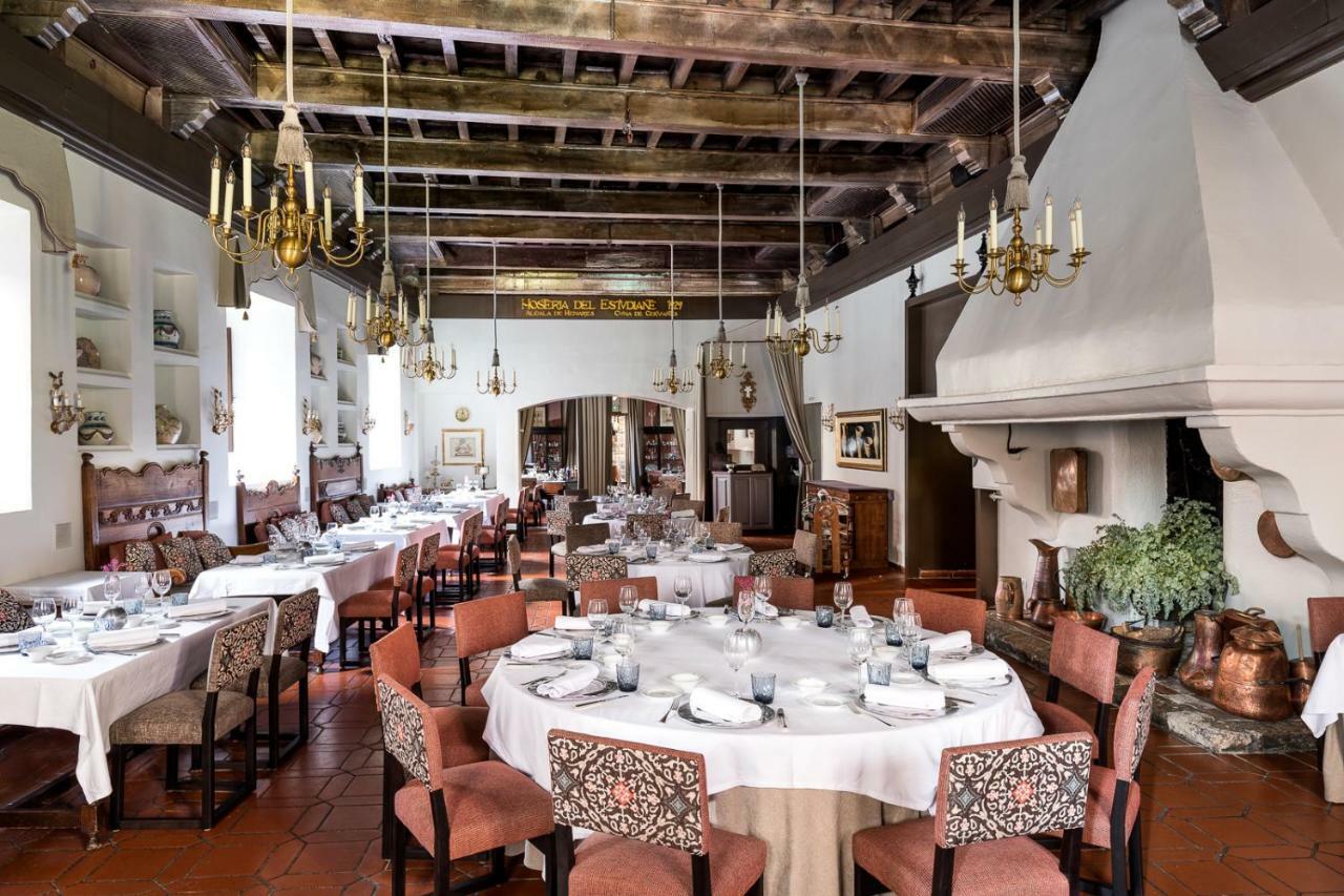 Parador De Alcalá de Henares Екстериор снимка