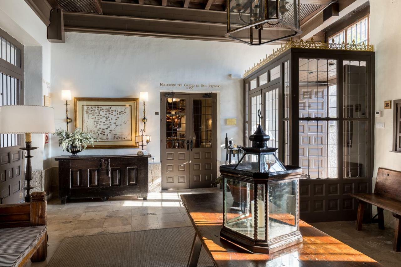Parador De Alcalá de Henares Екстериор снимка